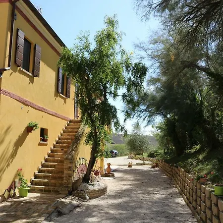 Alloggio per agriturismo Fattoria Del Colle *