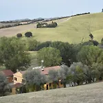 Fattoria Del Colle Κατάλυμα σε φάρμα